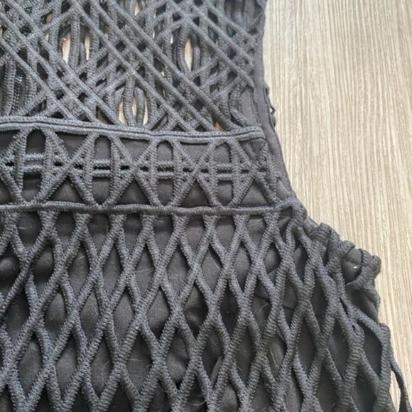 KENDALL & KYLIE size small (4-6) women’s beautiful sleeveless top - Picture 7 of 9